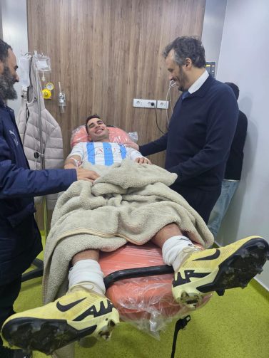 ممدوح عيد: سلامة محمد حمدي أهم من أي بطولة.. واللاعب يغادر المستشفى بحالة مطمئنة