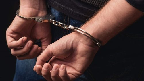 بضواحي المضيق توقيف مواطن نرويجي مطلوب من الانتربول